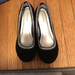 Adorable Girls Wedge 👠